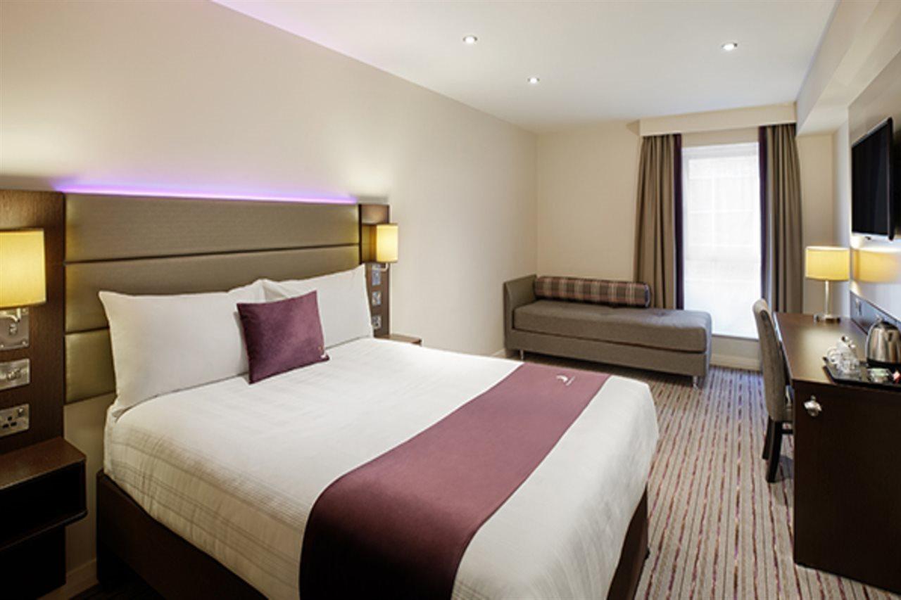 Premier Inn Premier Inn Веймут Екстер'єр фото