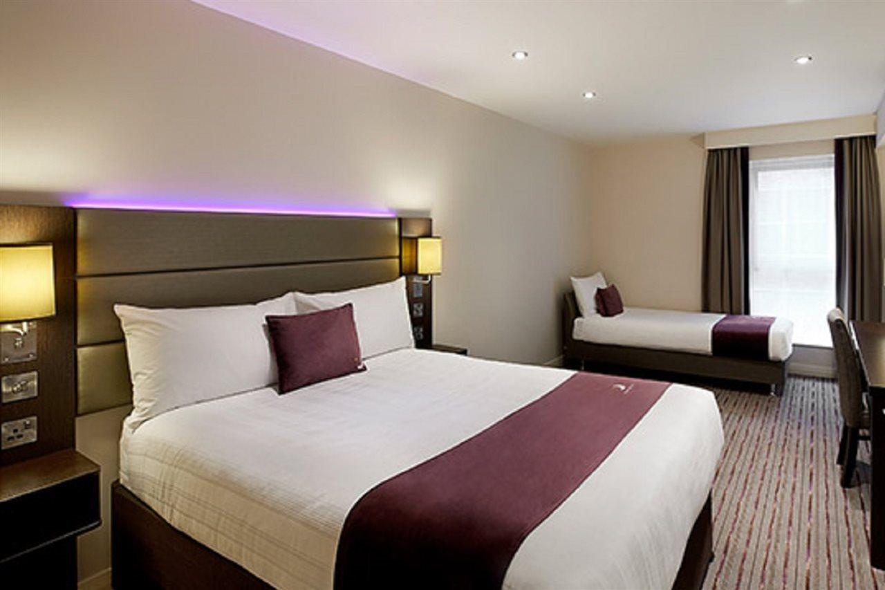 Premier Inn Premier Inn Веймут Екстер'єр фото