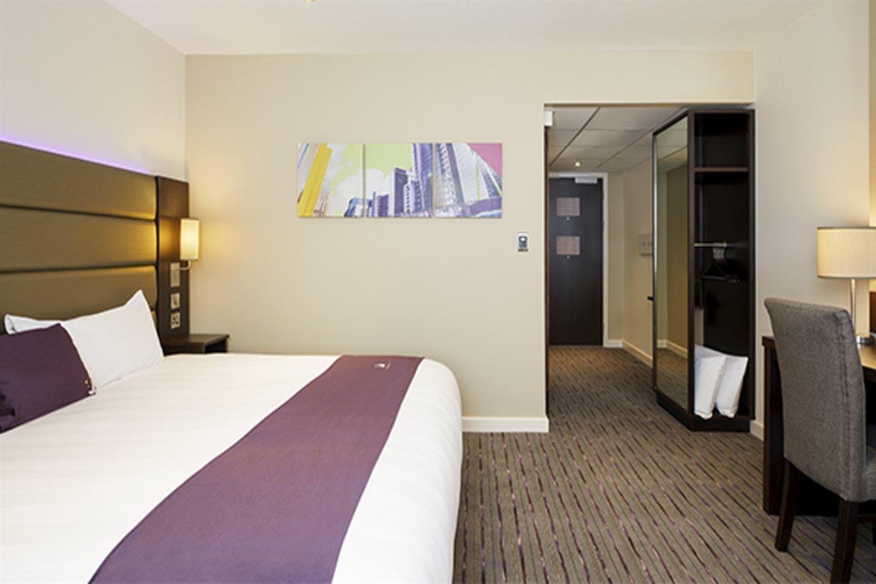 Premier Inn Premier Inn Веймут Екстер'єр фото
